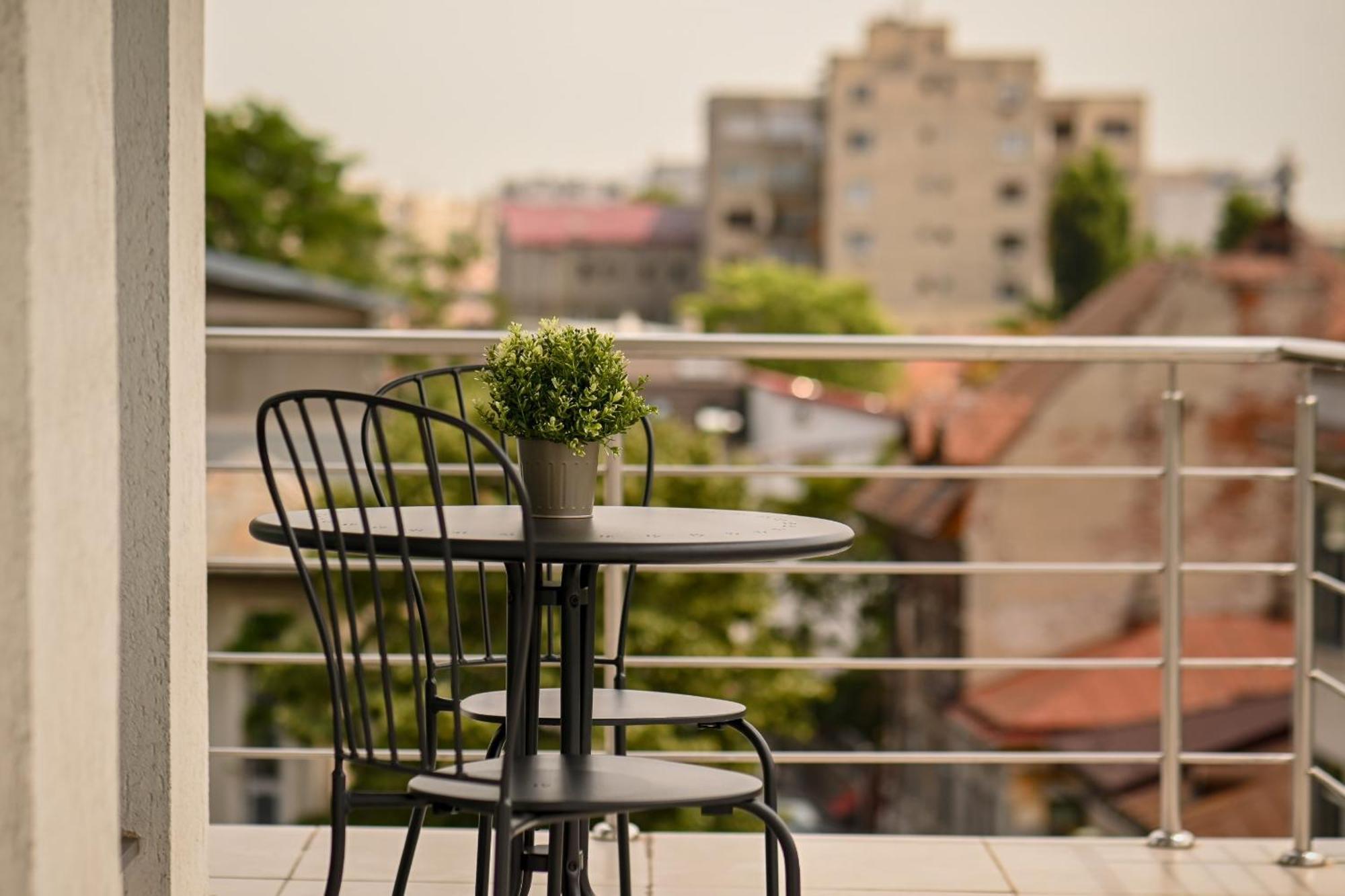 Urban Paradise - Modern Central Accommodation Bukarest Exterior foto